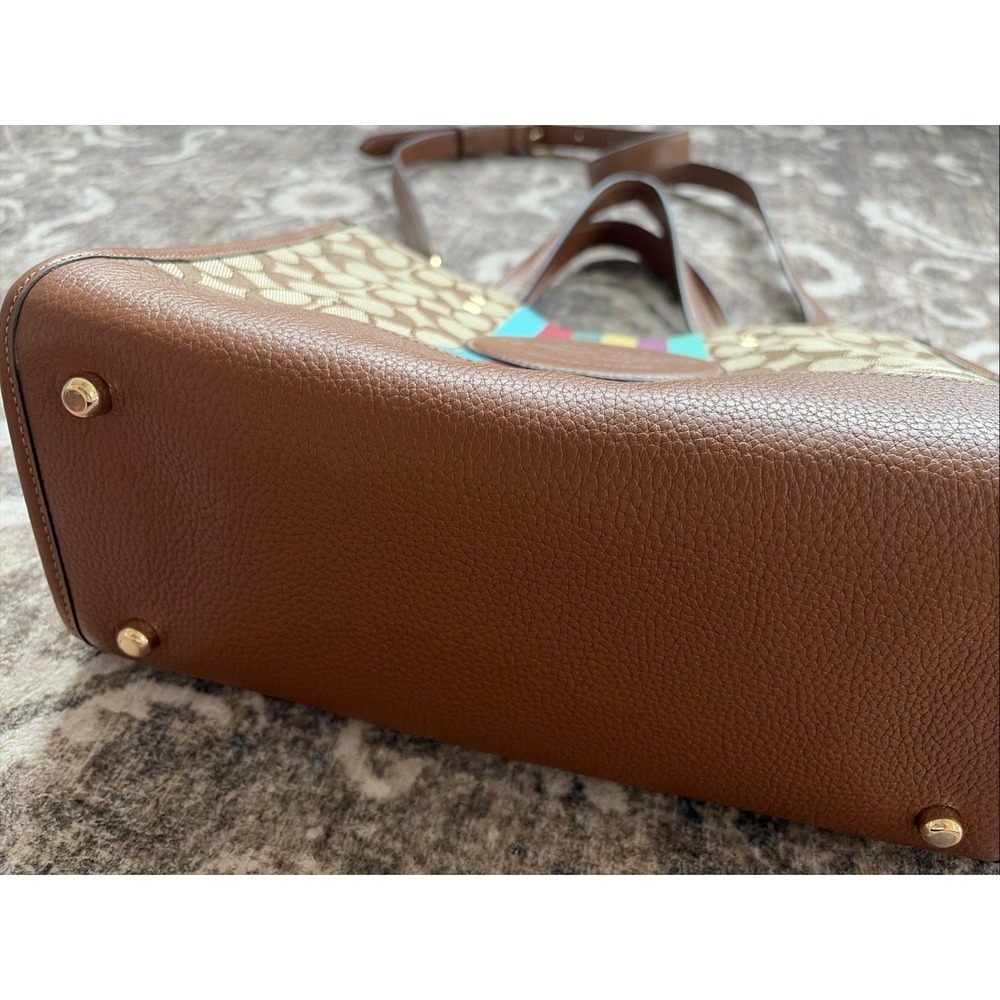 Coach Dempsey Tote Carryall In Signature Jacquard With Stripe And Patch - Picture 3 of 6